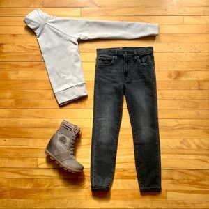 NWT Frye Sienna cropped Skinny jeans in Hadley faded black Size 26